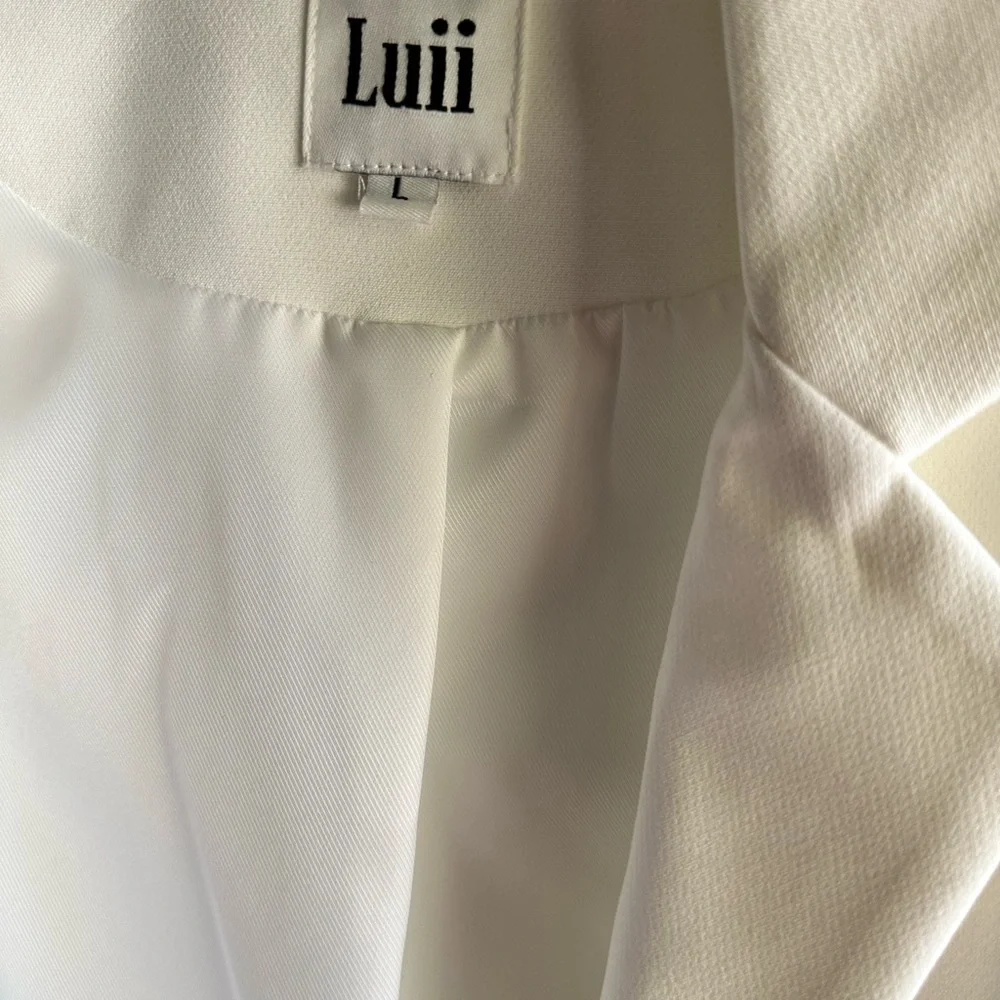 Nice Jacket - Picture 2 of 3